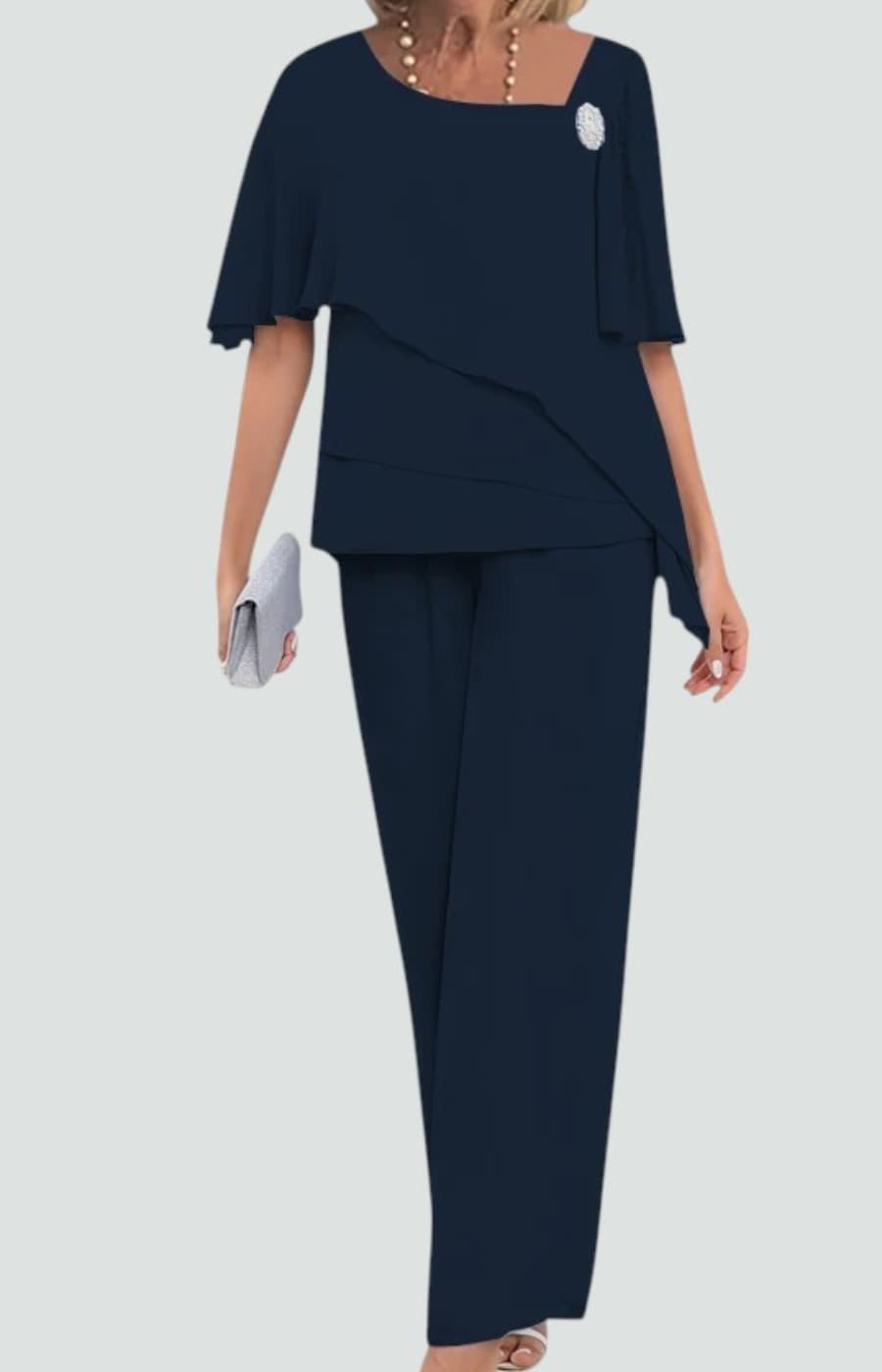 SARA | CONJUNTO FLUIDO QUE RESALTA TU BELLEZA NATURAL