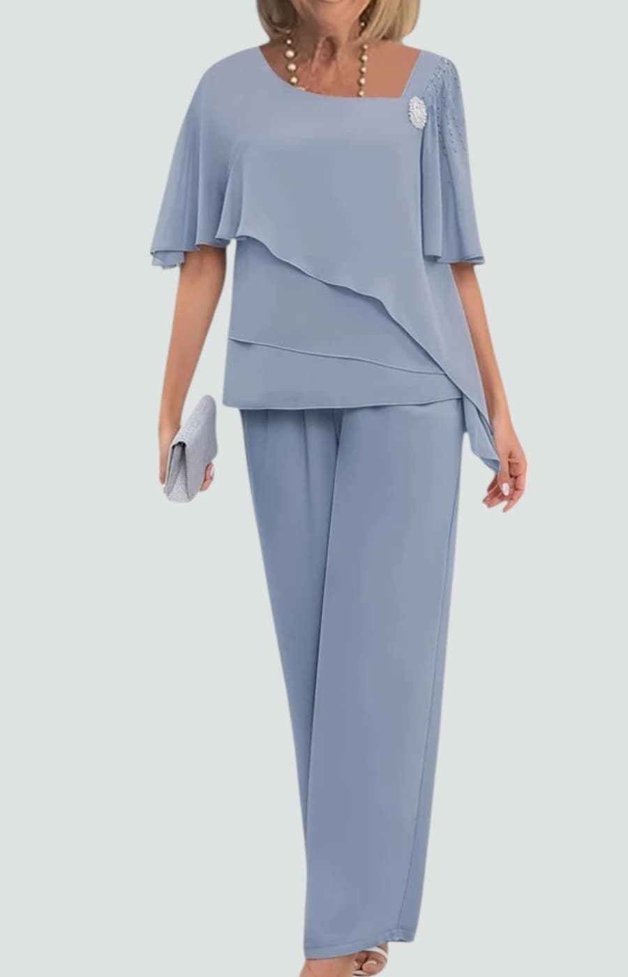 SARA | CONJUNTO FLUIDO QUE RESALTA TU BELLEZA NATURAL