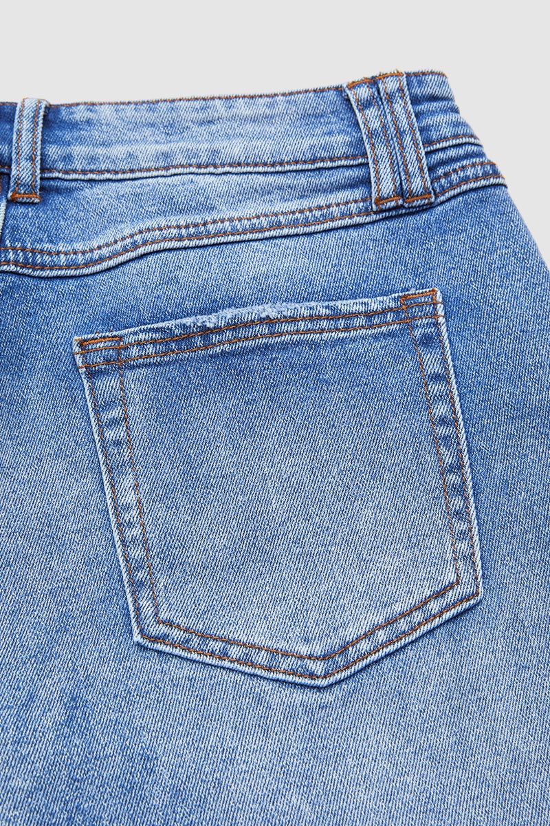 María - Vaqueros Rectos en Denim Elástico