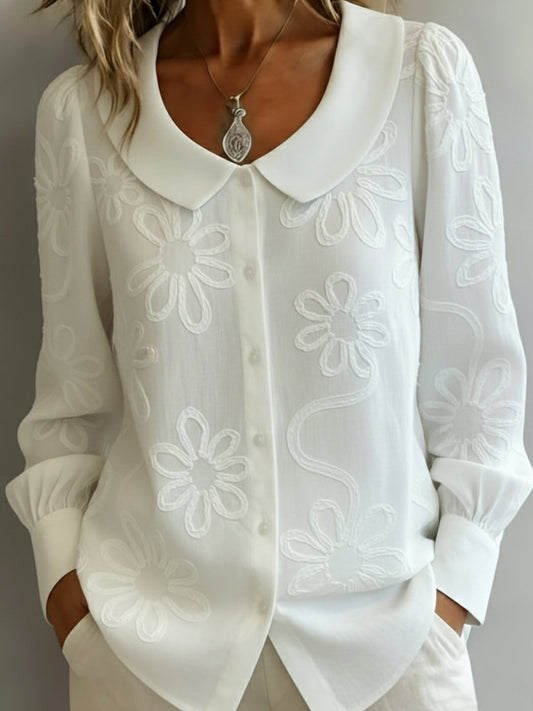 Carmen - Blusa Elegante con Bordado Floral y Cuello Peter Pan