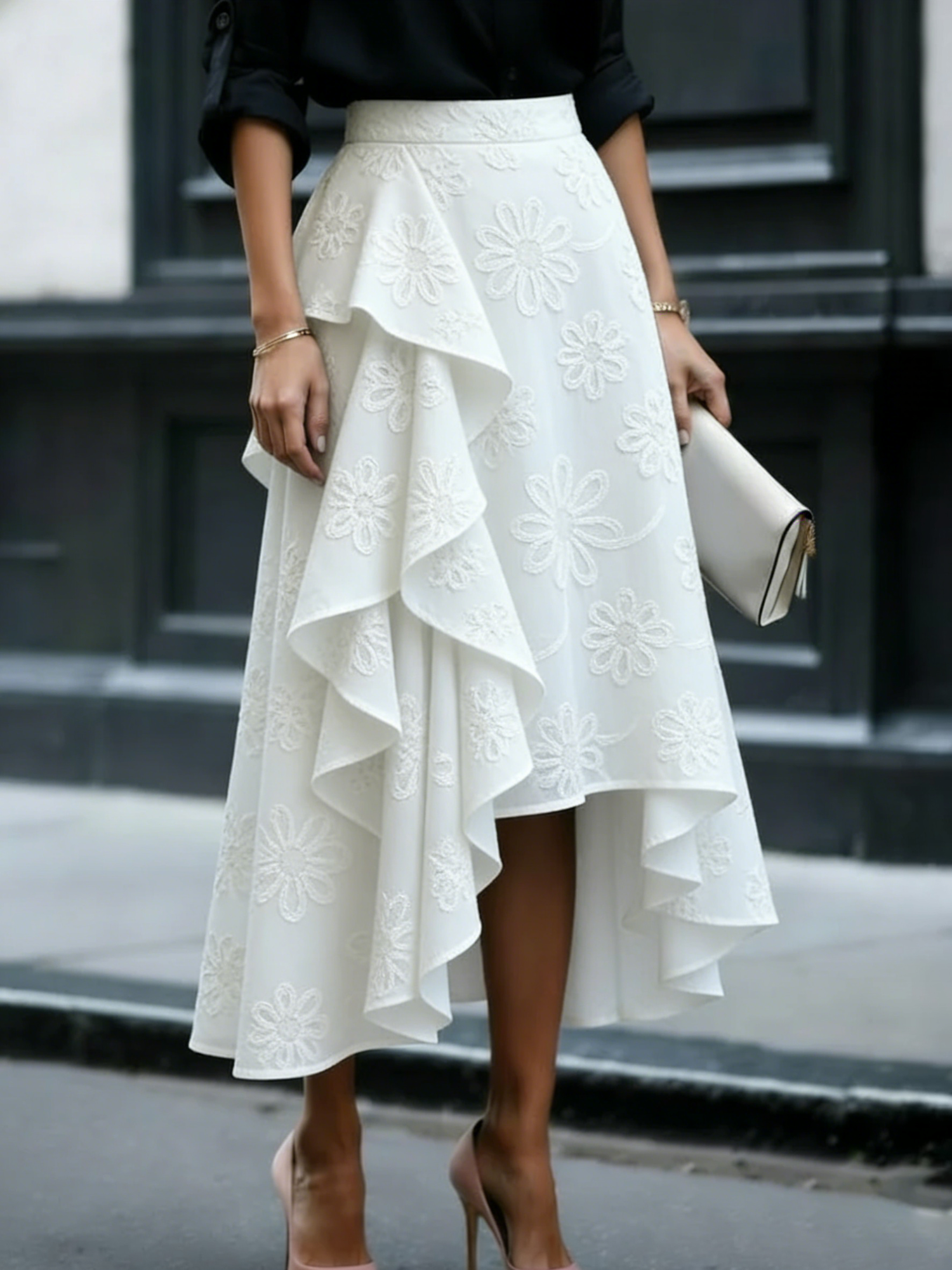 Isabel - Falda Asimétrica con Volantes y Bordados Florales