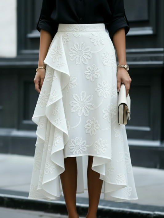 Isabel - Falda Asimétrica con Volantes y Bordados Florales